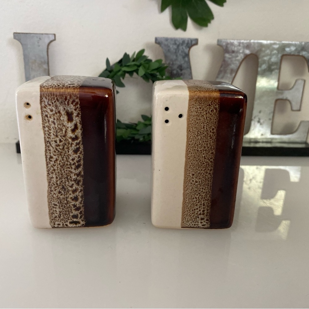 Pier 1 Salt & Pepper Shakers Retired Mid Century Modern‎ Ceramic Brown